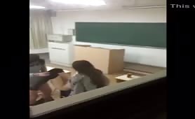 做爱视频偷拍-学生在学校操B 给老师发现